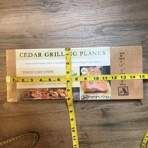 New Sautée Cedar Company Wood Planks 2 Pack Cooking BBQ Fish Meat Veggies Smoke - Picture 7 of 7